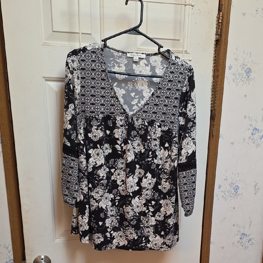 Studio Works Black and White Floral Blouse